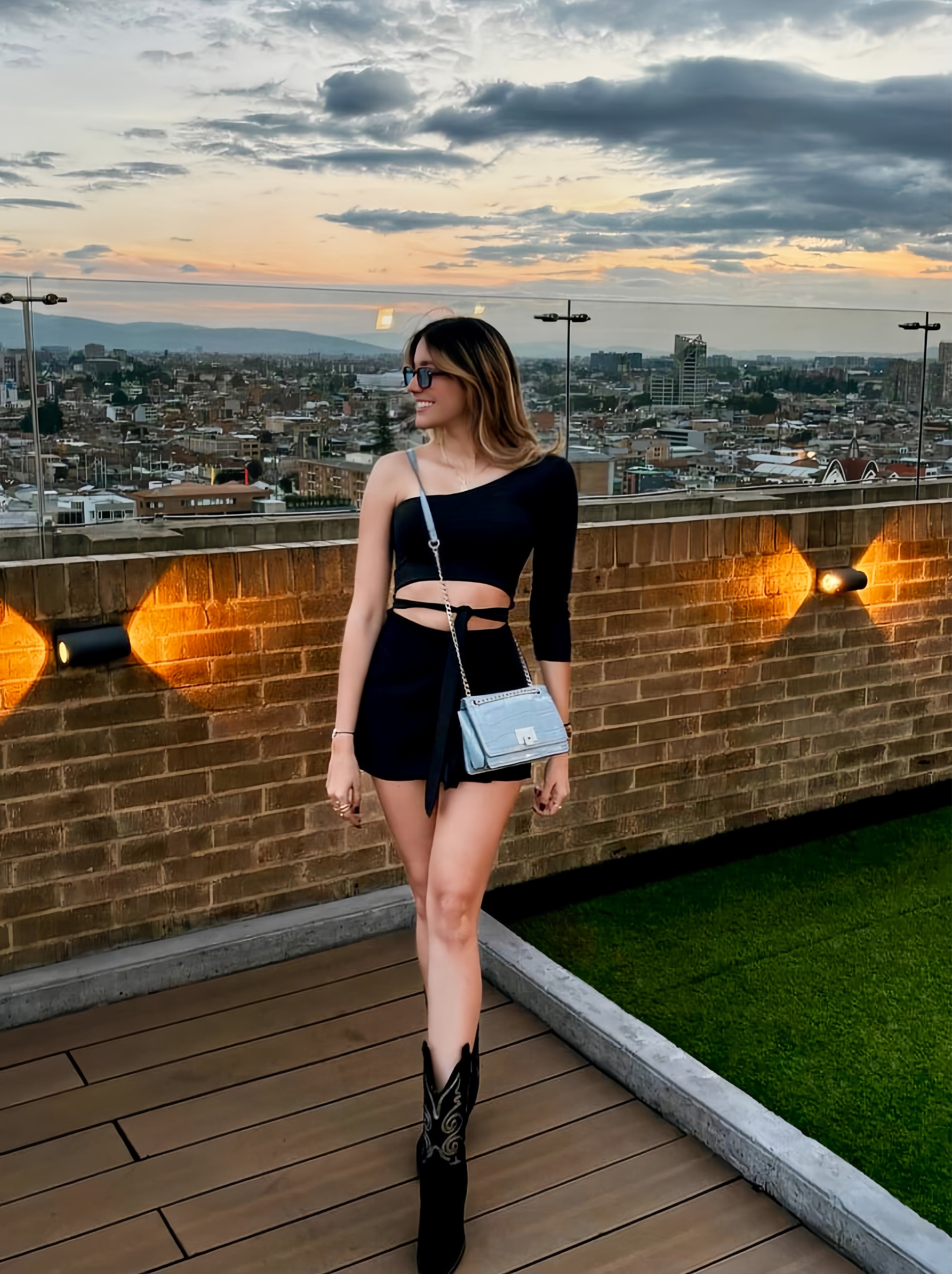 Crop Top Mara Manga Y Tirante Cintura