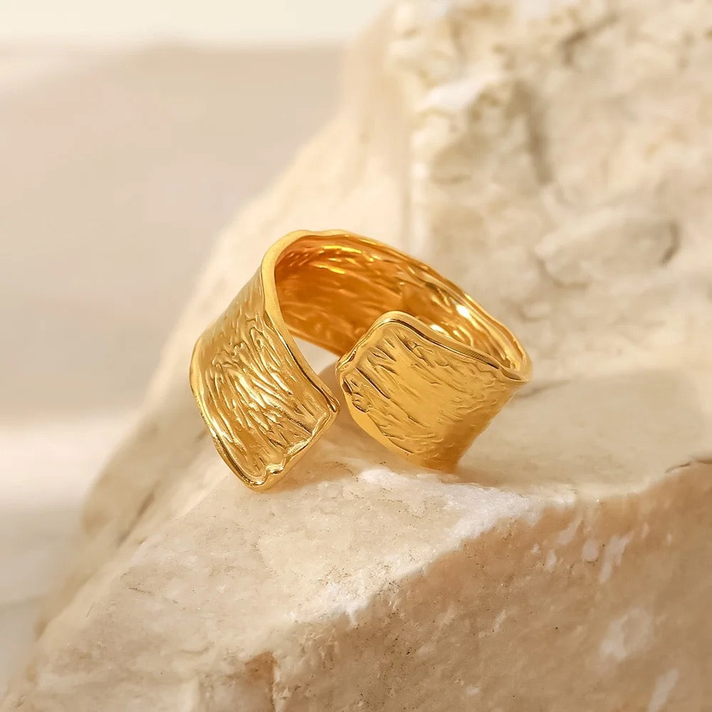 Anillo Gaetano | Aretes Para Mujer | We Love Luana Colombia